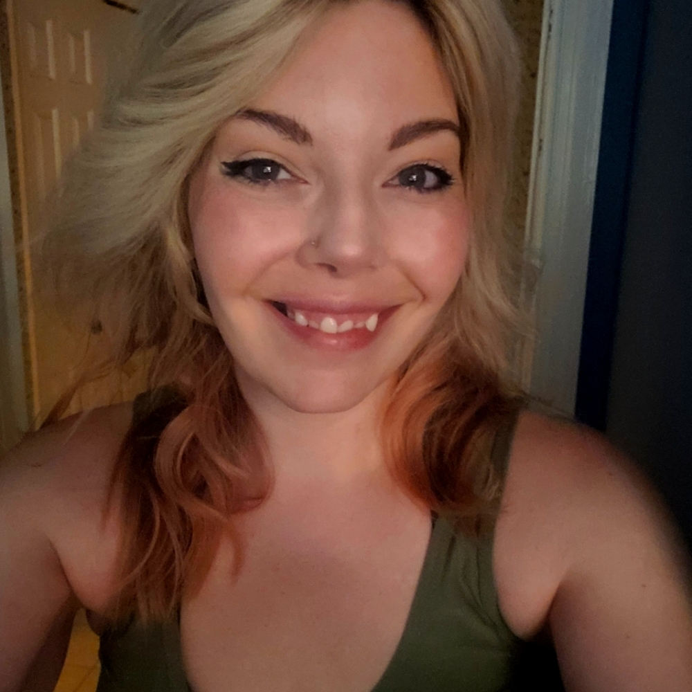 Meet your Posher, Kelly